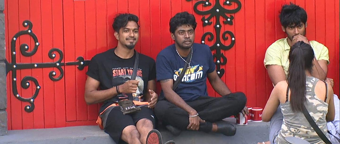 பிக் பாஸில் முதல்முறையாக நாமினேஷனில் சாண்டி, தர்ஷன் : இந்த வாரம் வெளியேறப்போவது யார்?