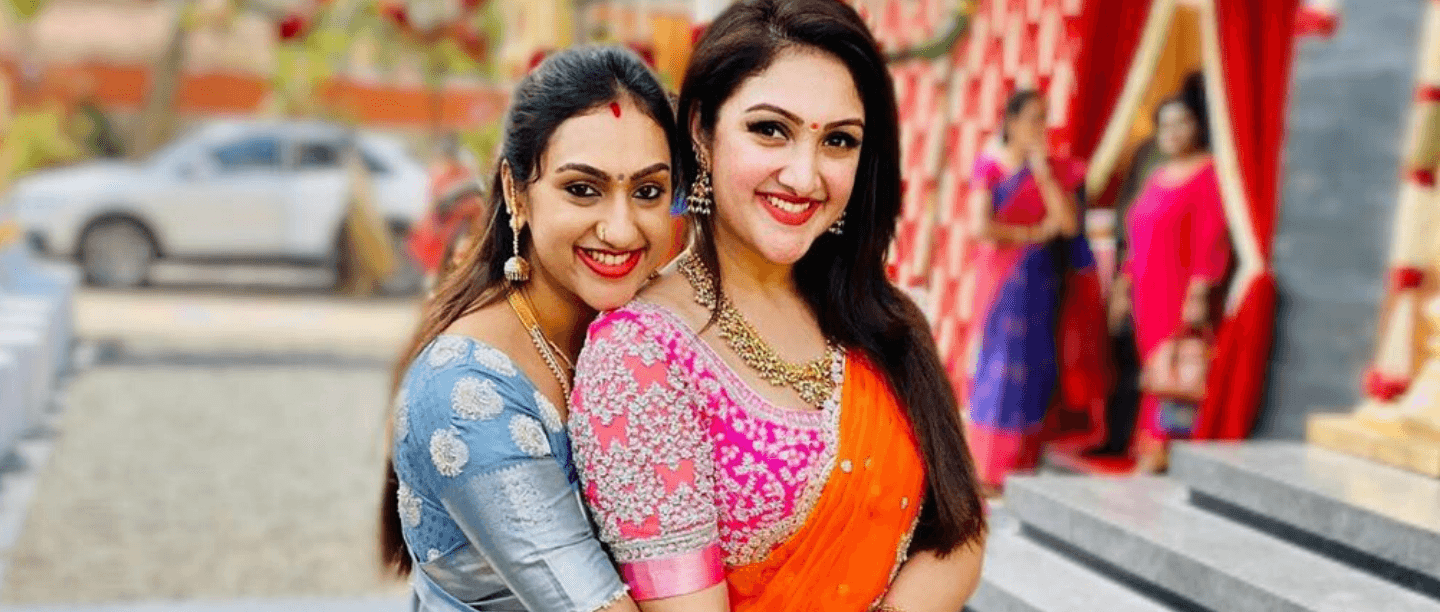 அழகான பட்டு புடவைகளுக்கு அழகான பிளவுஸ் (ரவிக்கை) தேர்வு செய்ய சில சுவரசியமான குறிப்புகள்!